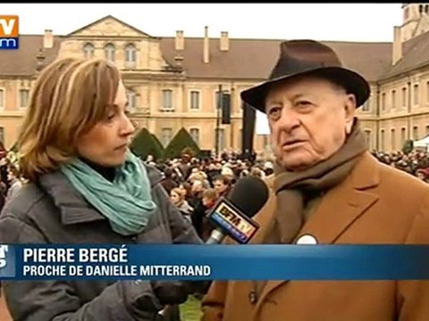 Les obsèques de Danielle Mitterrand à Cluny