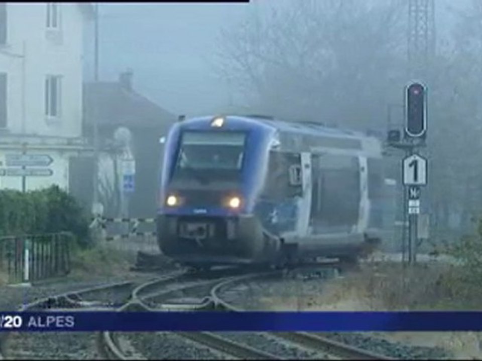 projet suppression 3 trains sur Grenoble Gap en 2012 : reportage France3 du 25112011