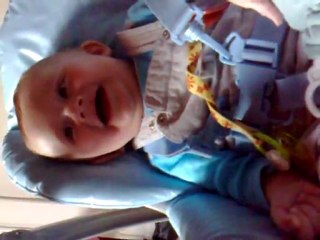 Délyann mort de rire