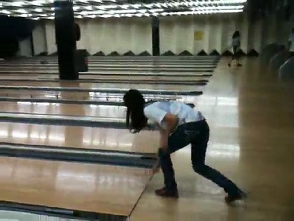 INGRID AU BOWLING