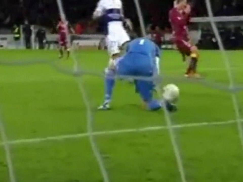 Incroyable bourde du gardien Silvio Proto