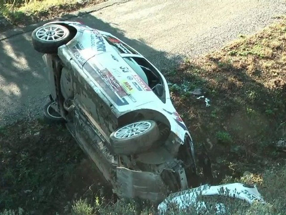 Rallye du Var 2011 Crash Renault Clio R3