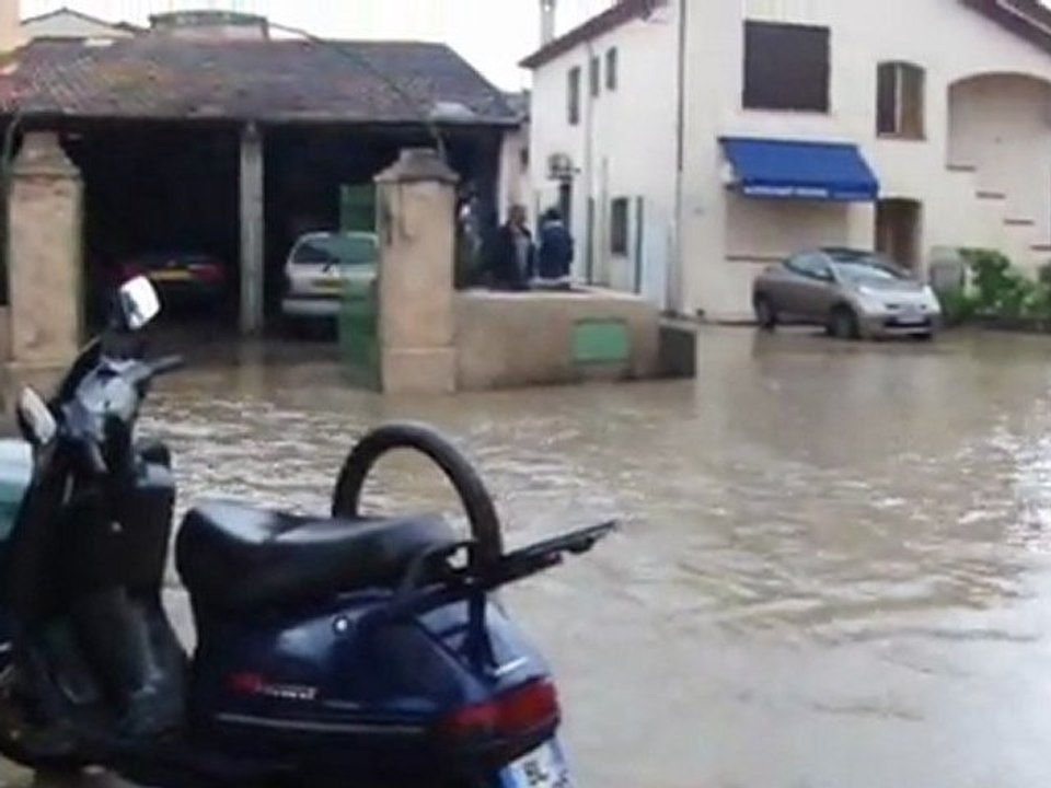 le 05 novembre 2011 inondation dans le  Bd De La Mourachonne à Pégomas 06580