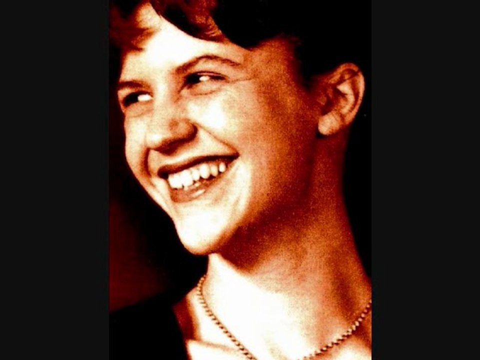 SYLVIA PLATH VOLTUAN  25 Nov. 2011 (1)