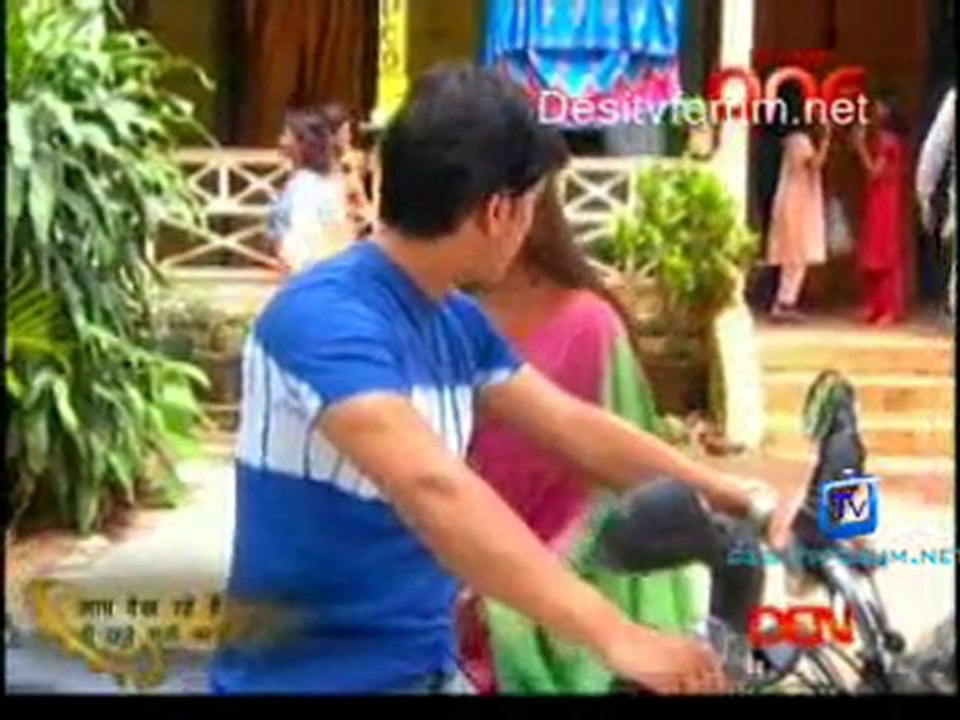 Woh Rehne Wali Mehlon Ki - 28th November 2011 Video Watch part4