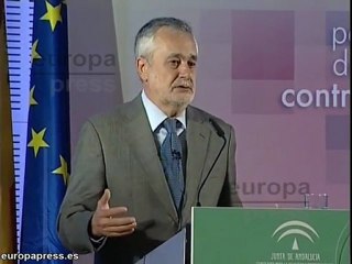 Griñán dice que la educación necesita implicación