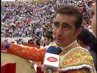 Aficionados y grupos antitaurinos se enfrentan en Quito