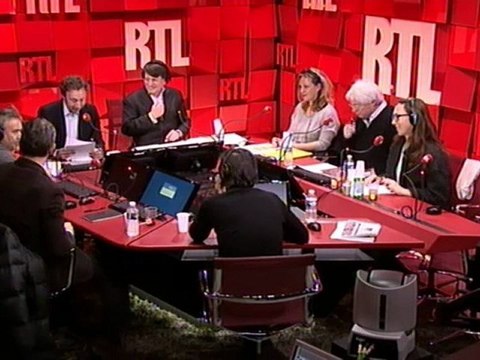 A la Bonne Heure du 28 novembre 2011 : présentation de Luc Besson et de Michel Cymes par Stéphane Bern