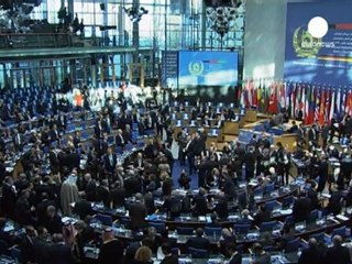 La Conferencia de Afganistán ofrece ayuda a largo plazo...