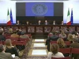 Monti presenta la manovra in Parlamento
