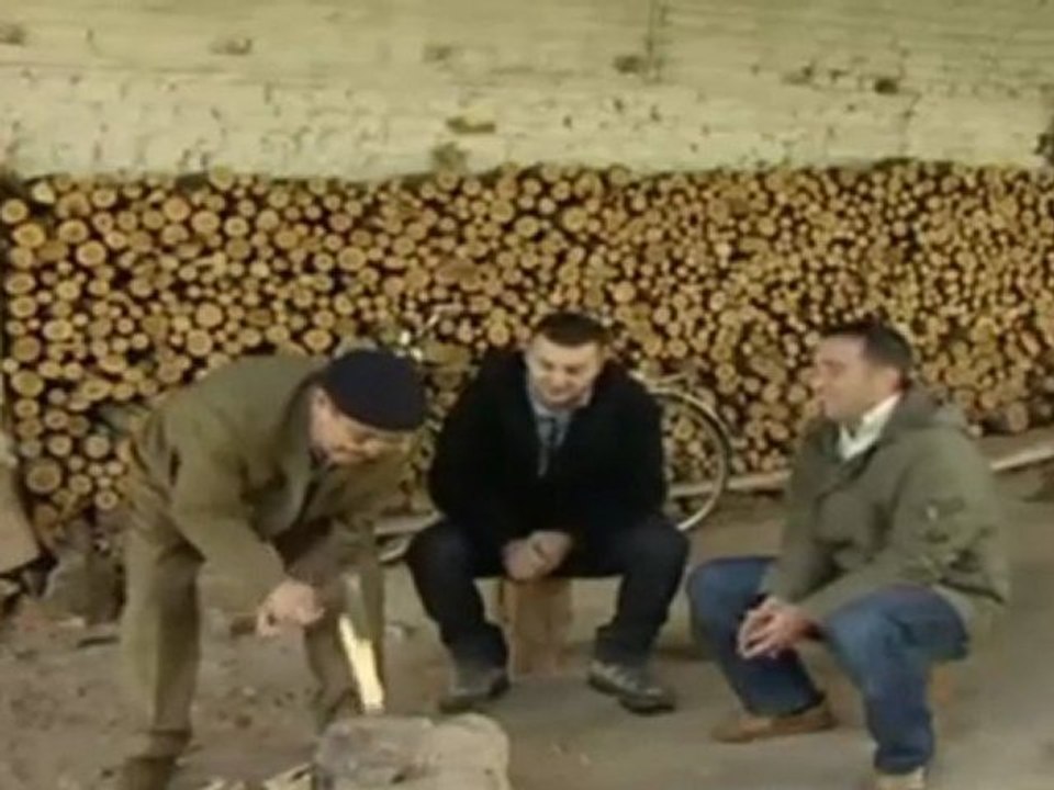 Qumili Kush Punon Hane 2009 www.shqipet.eu