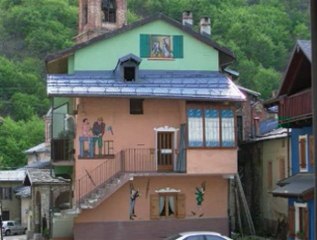 VERNANTE , le village du Piémont