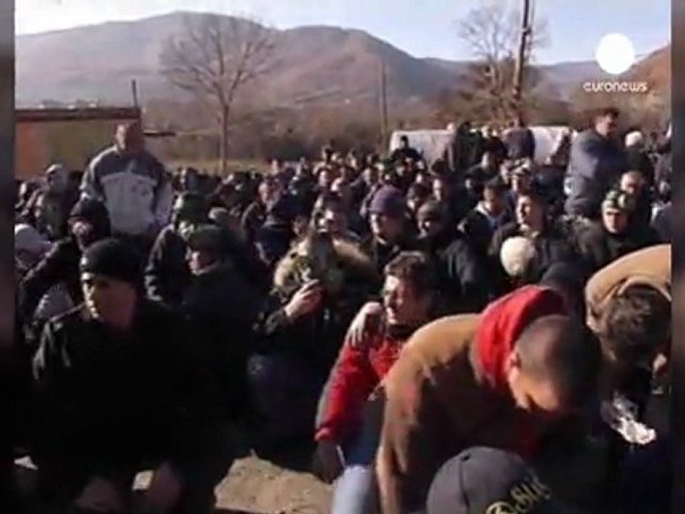 Two NATO troops injured in Kosovo border clashes