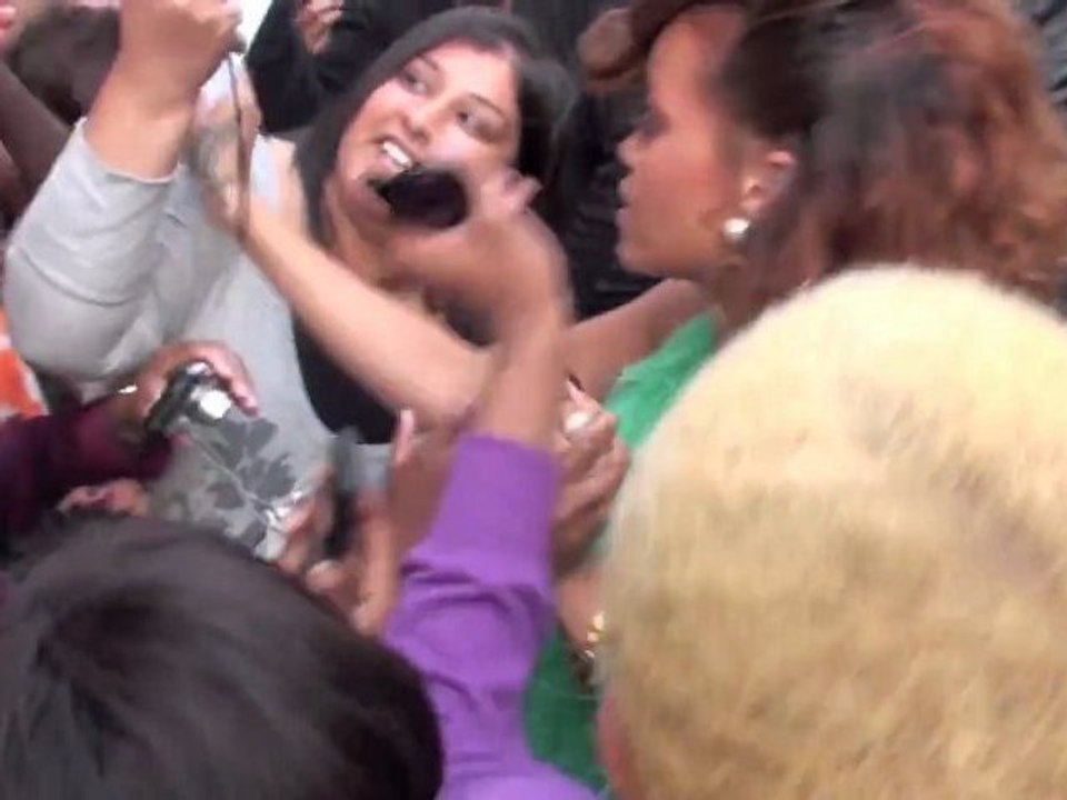 Rihanna macht alles nass