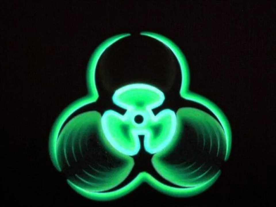 VETEMENTS ELECTRO BIOHASARD, VETEMENTS ELECTRO HEART JACKING