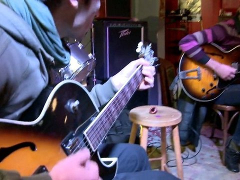 Spain - Mahtieu Guinot & Sébastien Rodothe - Jazz Manouche / Aux Petits Joueurs