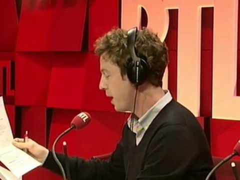 Les Carnets politiques : le PS crie haro sur les déplacements du Président