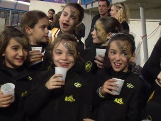 Les élèves de l'école d'esthétique Cybele, maquillent les pompom girls de l'ASC !