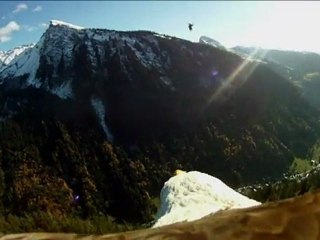 Il vole avec les aigles