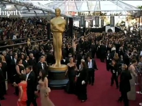 Oscars Red Carpet - Tim Burton & Mila Kunis | FTV