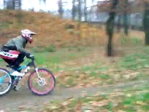 Filmik rowerowy - HTC 7 Mozart