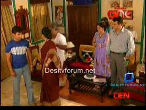 Woh Rehne Wali Mehlon Ki - 29th November 2011 Video Watch Online