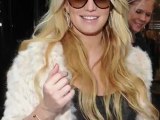 SNTV - Pregnant Jessica Simpson Goes on NYC Shopping Trip