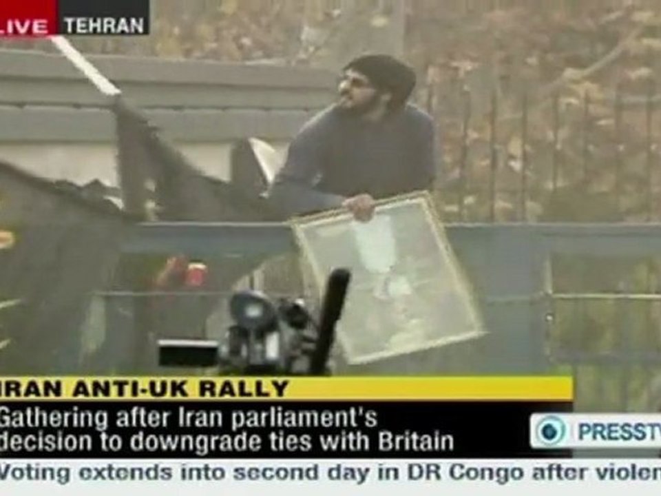 Iran : l'ambassade de Grande-Bretagne prise d'assaut