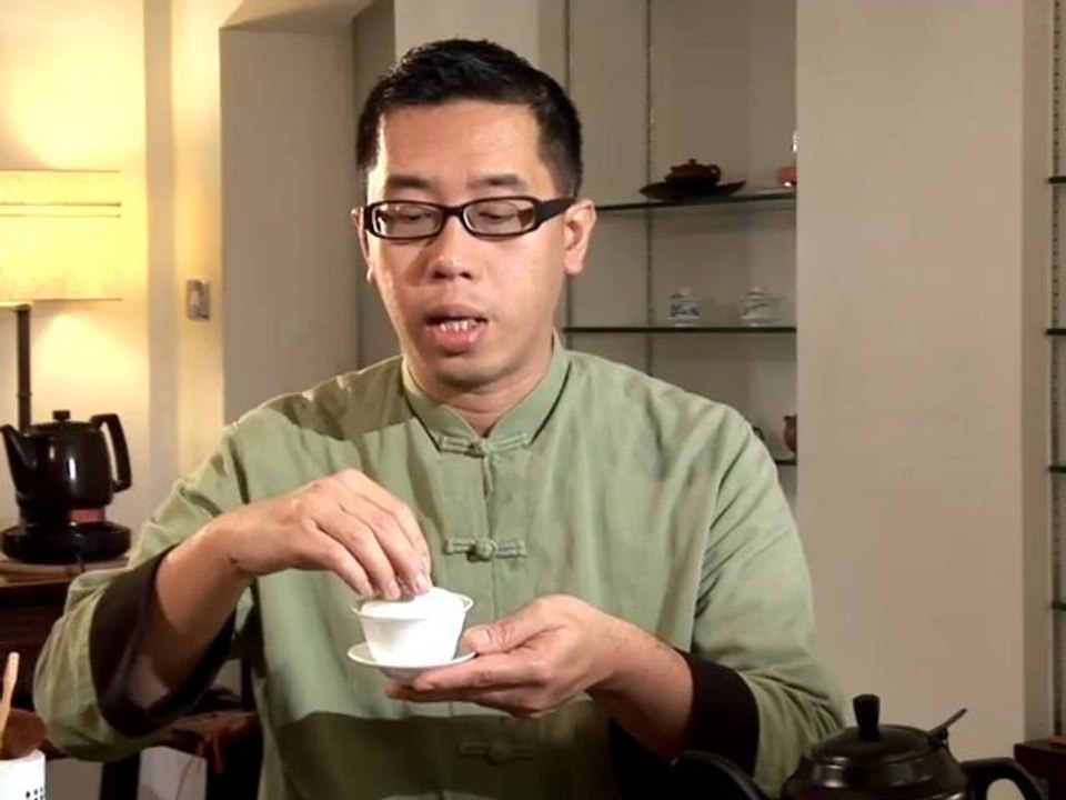 How To Hold A Tea Cup