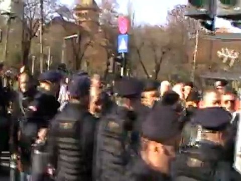 Revolutionari in Protest - La Guvernul Romaniei(29.Nov.2011)(9)