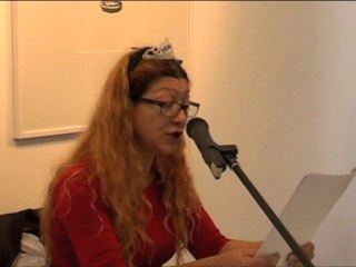 Nadine Agostini à l'Histoire de l'œil. pour Poésie Marseille 2011