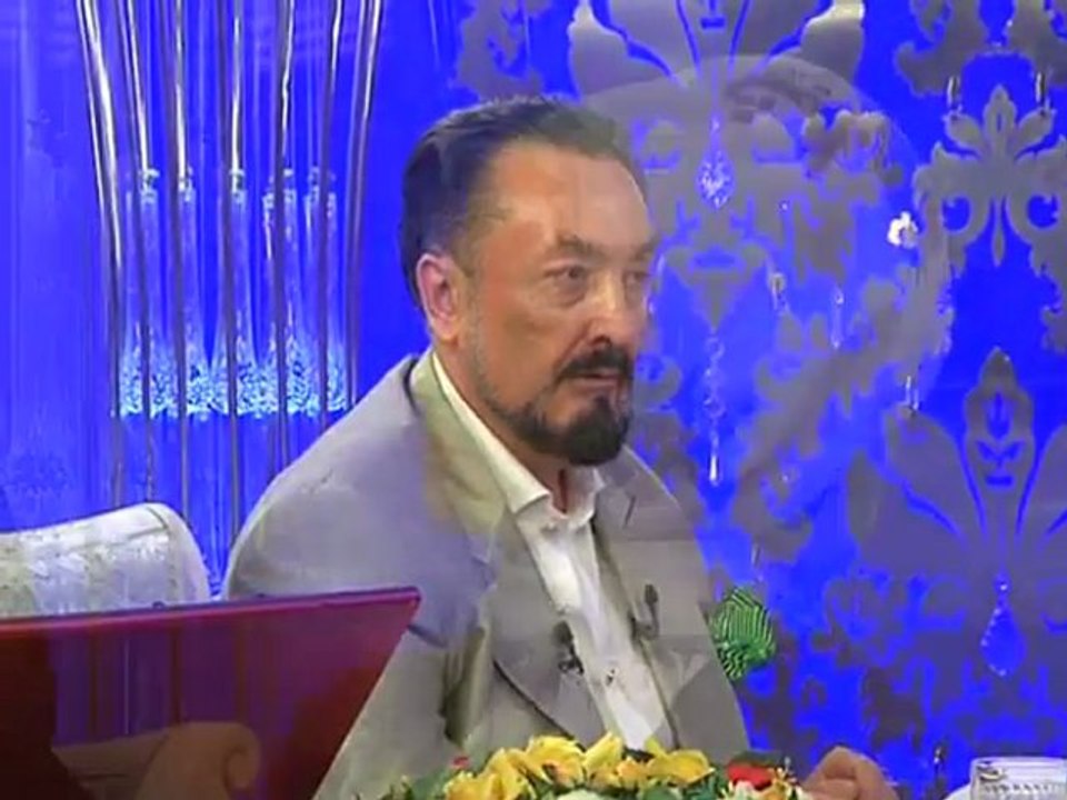 Sn. Adnan Oktar kıyamet günü yaşanacakları anlatıyor.