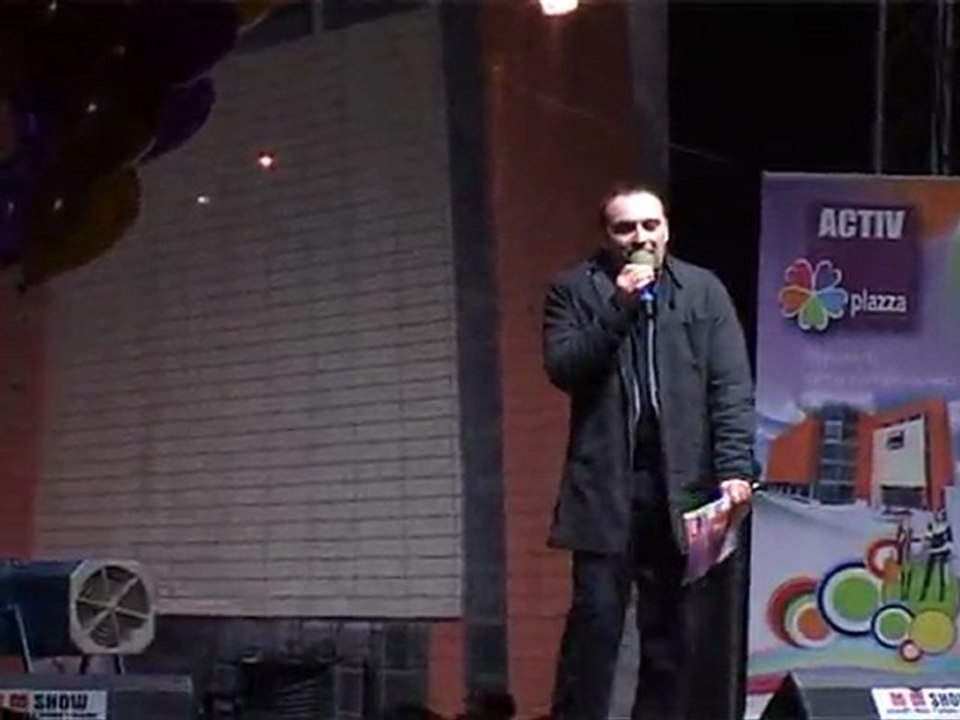 Andreea Banica & Lora la Activ Plazza 1