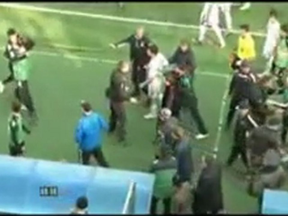 Çeçenistan'da futbolcuyu güvenlik güçleri dövdü