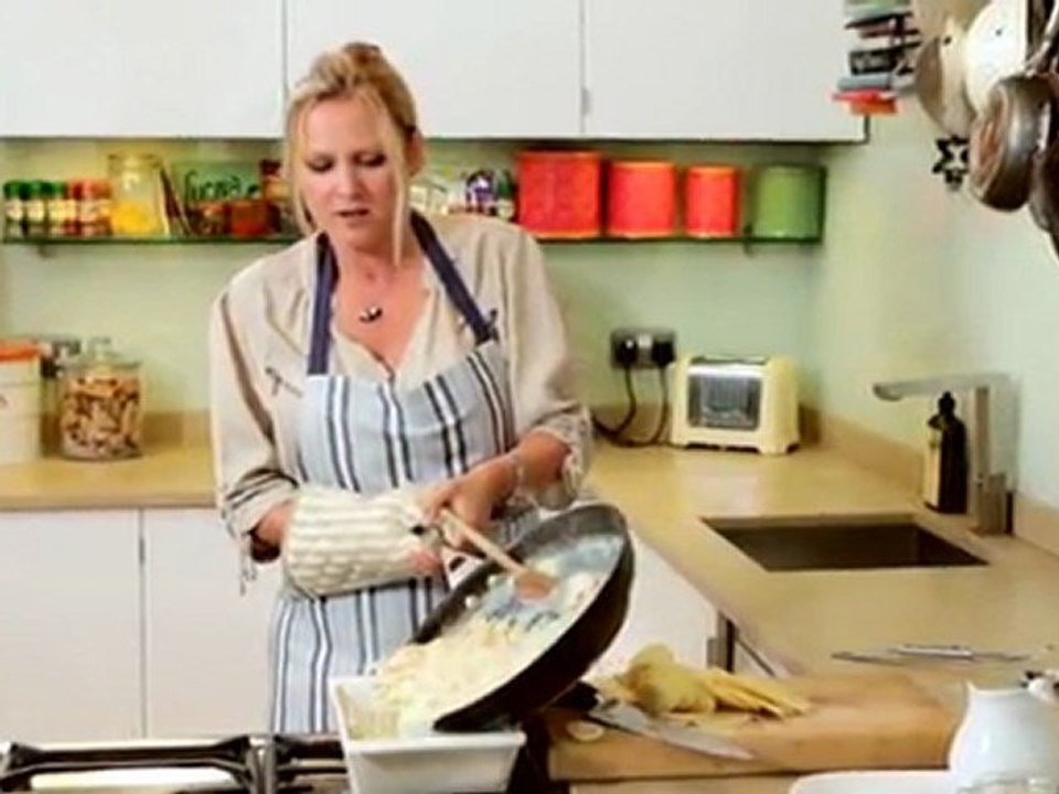 Chicken,Bacon & Potato Pie recipe | Schwartz Cooking Club