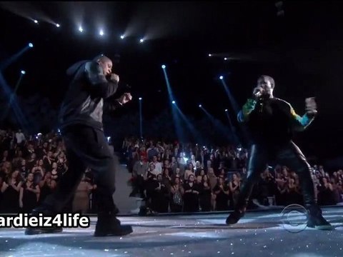 Kanye West & Jay-Z - Niggas In Paris @ Victoria's Secret Fashion Show 2011