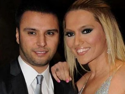 chatbiziz.com Alişan & demet akalın - melekler imza topluyor -