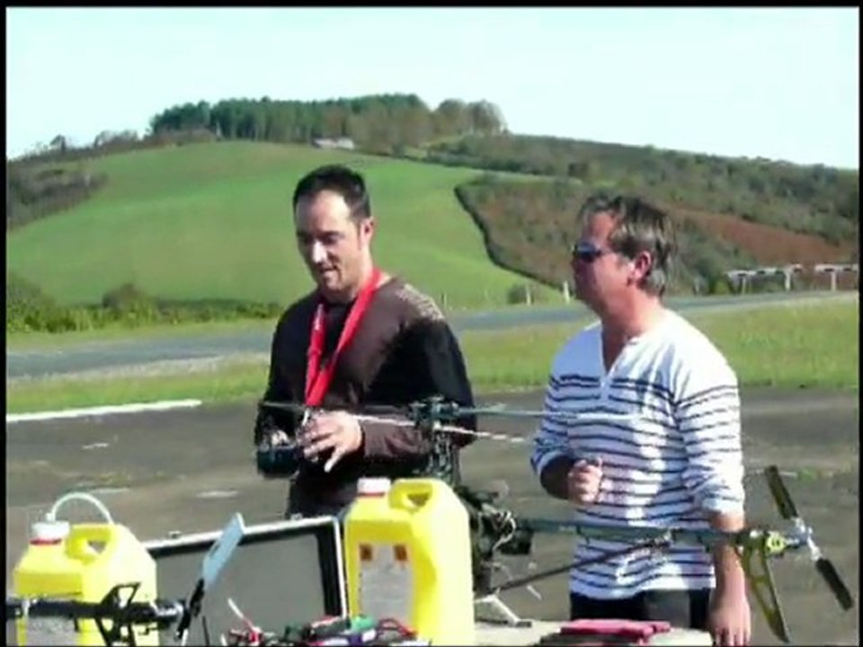 2011-11-11 Premières autorotations de Fred