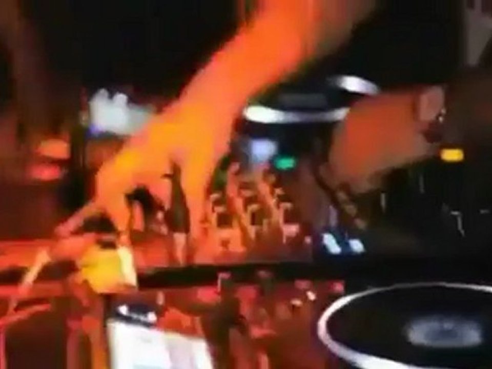 Dj Göksel Candan - Dj Suat - Sih Eins Zwei Polizei (Club Remix 2011)