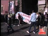 Napoli - Proteste al San Gennaro