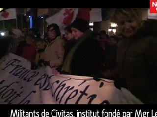Manifestation d'intégristes contre une pièce de théâtre à Villeneuve d'Ascq.