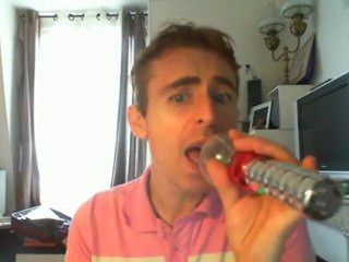 Wiwi égratigne "oh honey" de Delegation