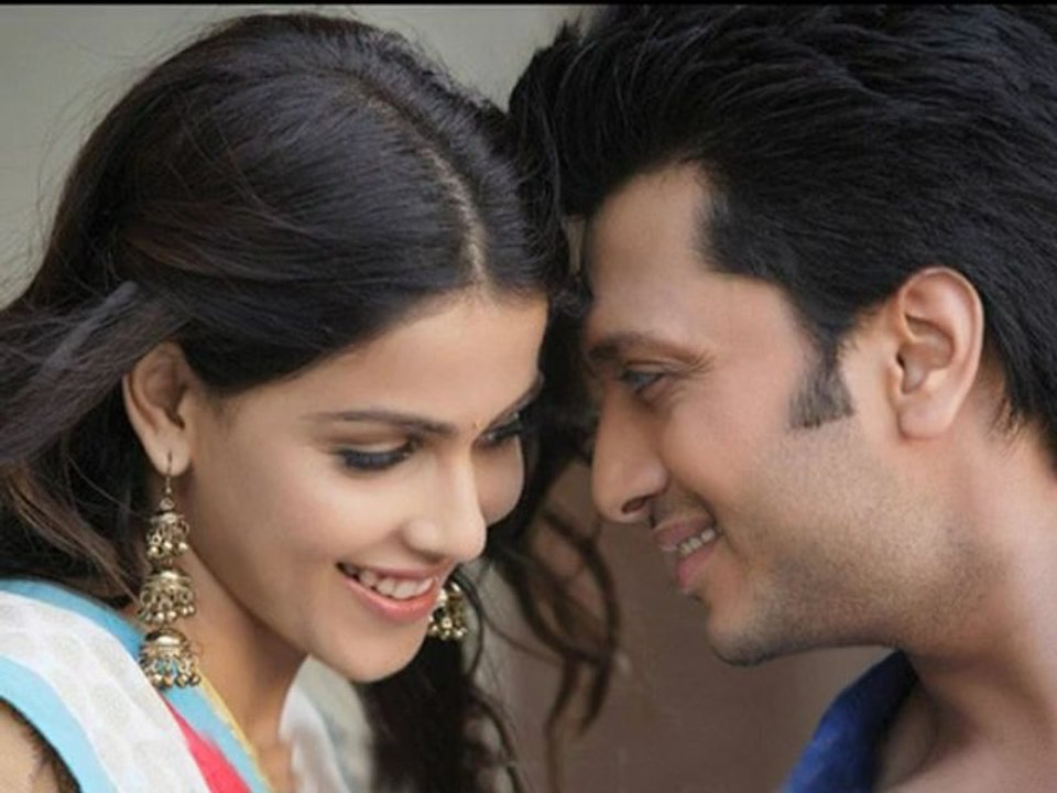 Ritesh Deshmukh And Genelia D'Souza's Tere Naal Love Ho Gaya First Look! - Bollywood News