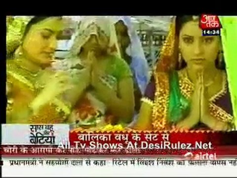 Saas Bahu Aur Betiyan 1st December 2011pt1