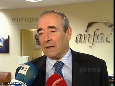 La venta de coches cae un 6,4%