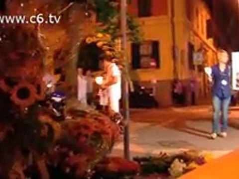 Fiaccolata a Prati per ricordare il ragazzo ucciso