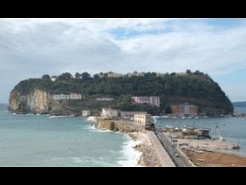 Napoli - Solidarte. finazieri in campo per i ragazzi di Nisida