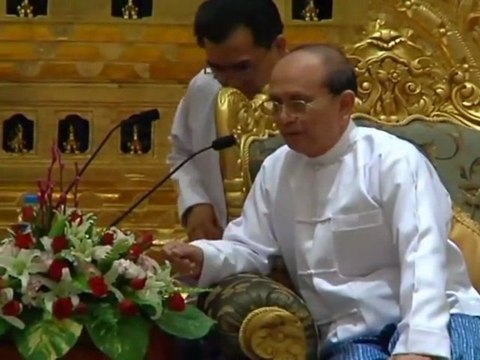 Clinton meets Myanmar president Thein Sein