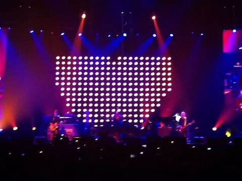 Yesterday Paul Mc Cartney Bercy 30.11.2011