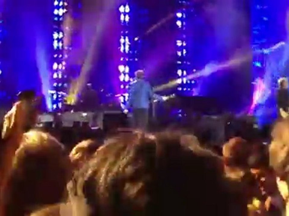 Paul McCartney  Bercy Paris 2011 - Hello Goodbye -